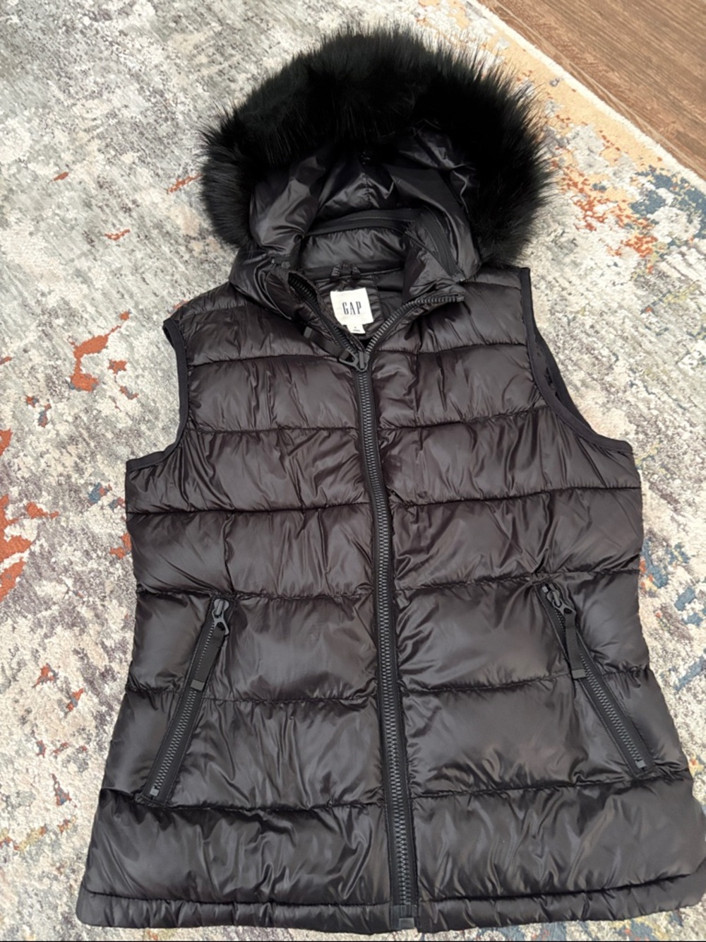 GAP Black Quilted Puffer Vest with Faux Fur Trim Hood size small